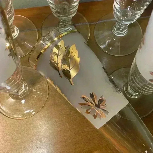 SET of 7 Libbey  Flute stem Beer glasses Frosted gold leaf 8.25" x 2.75" - Picture 14 of 16